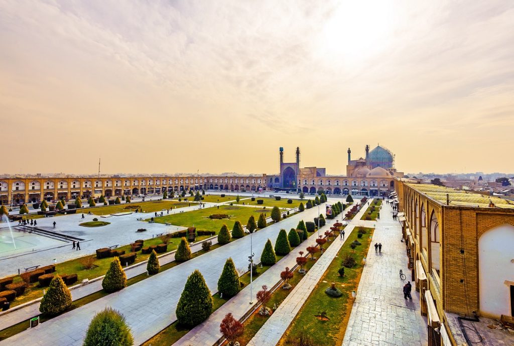 کدام بنا نماد معماری صفویه؟