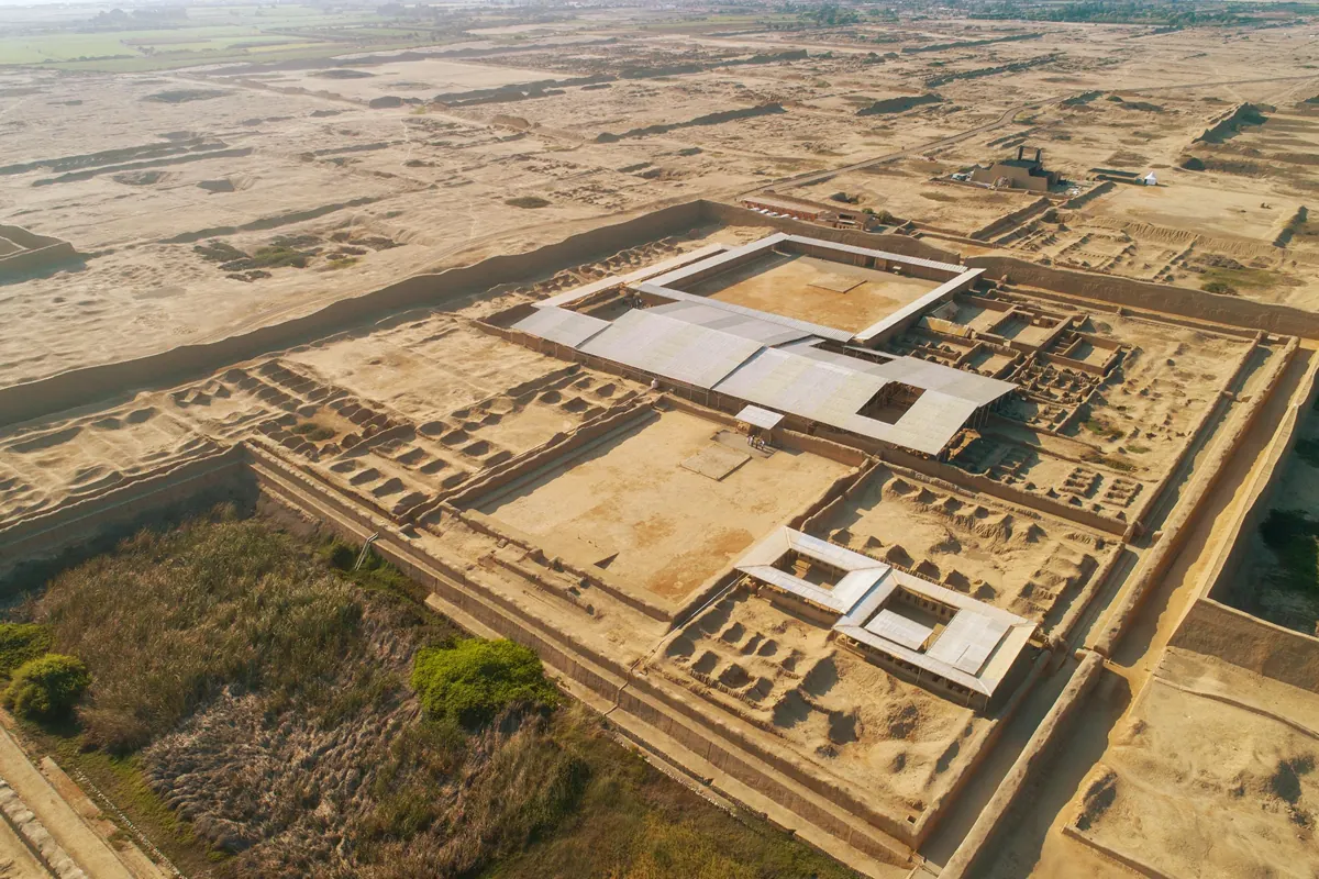 بزرگترین بنای خاکی جهان چه نام دارد