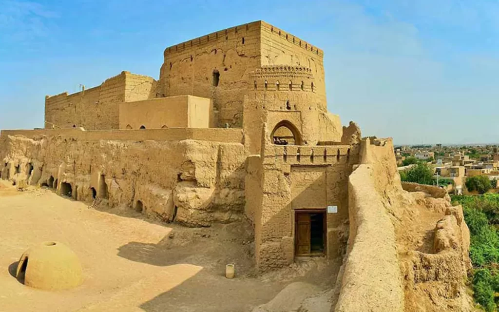 نارین قلعه