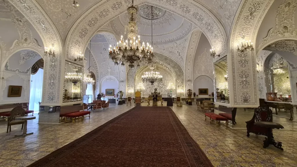 تالار سلام کاخ گلستان