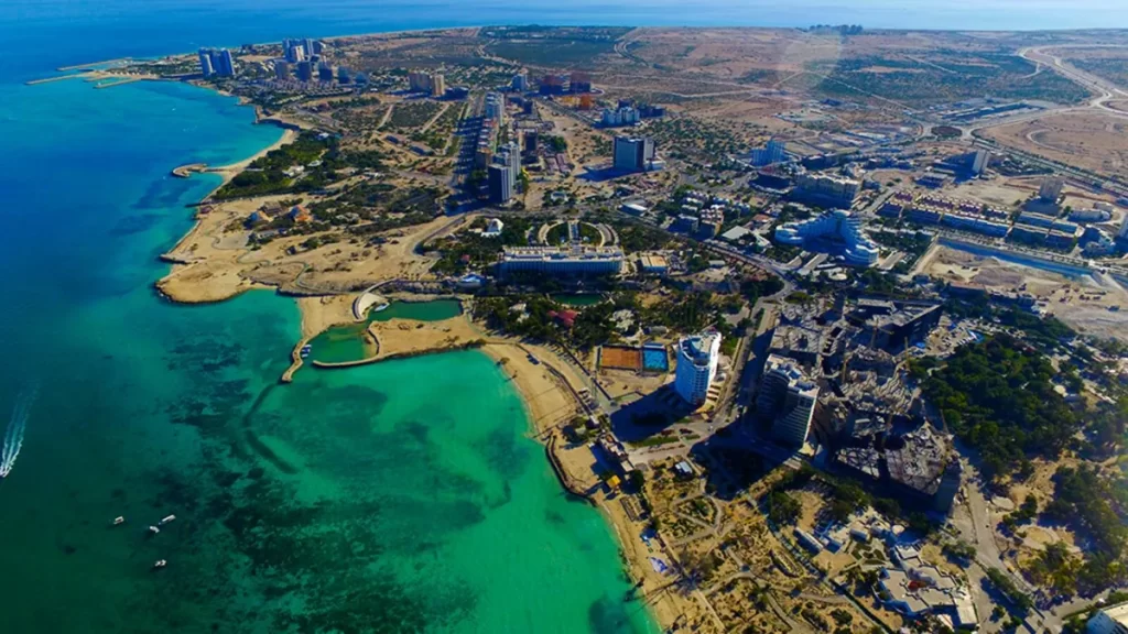 مساحت کیش و قشم