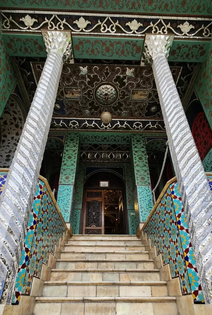 جن در کاخ گلستان