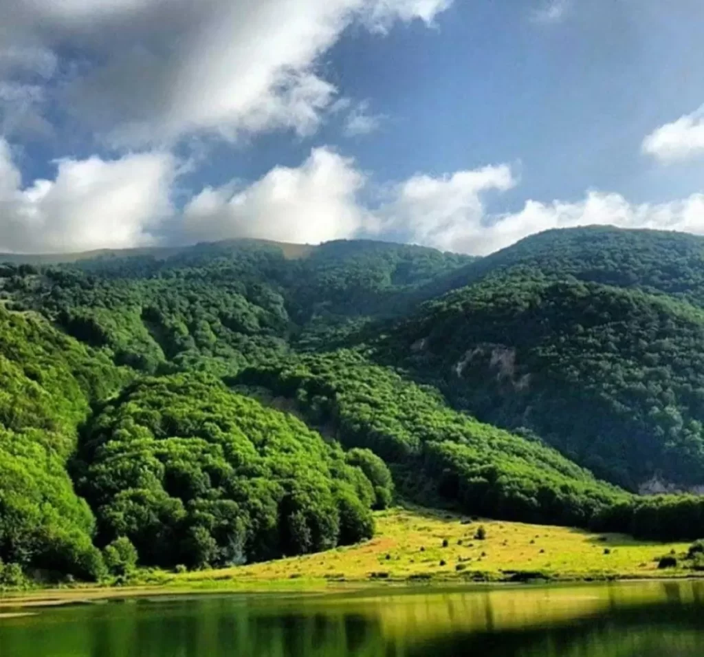 جاهای دیدنی رودبار در بهار