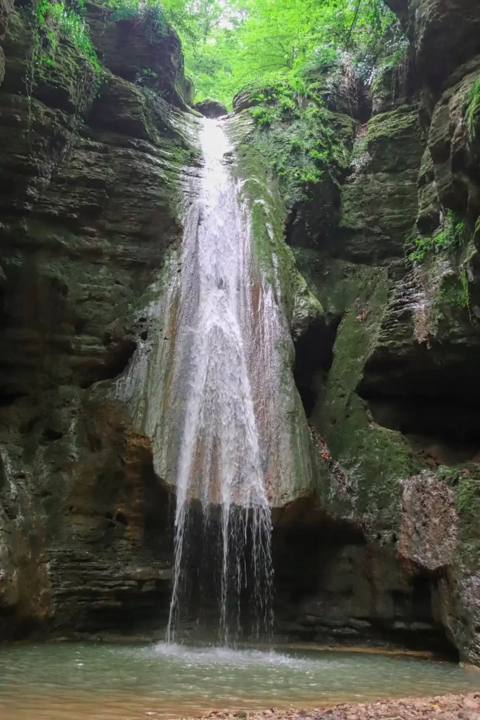 آبشار سنگ نو