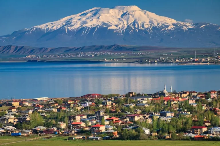 دریاچه وان ترکیه