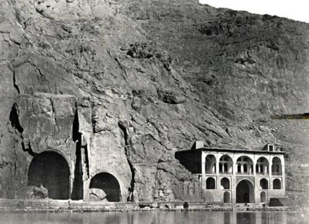 عکس قدیمی طاق بستان