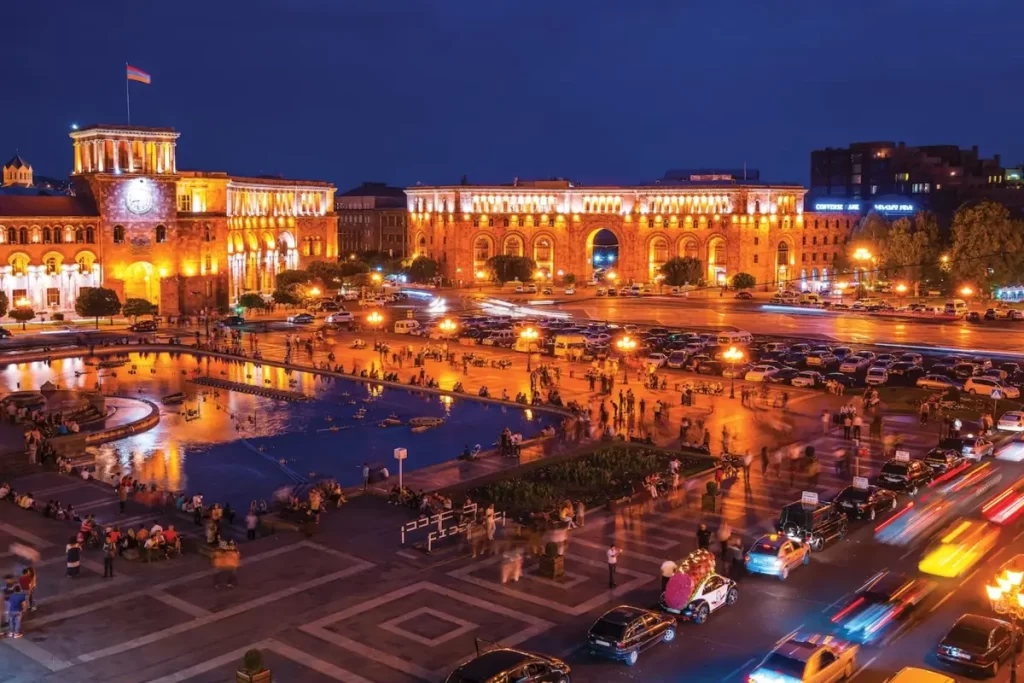 جاهای دیدنی ایروان در شب
