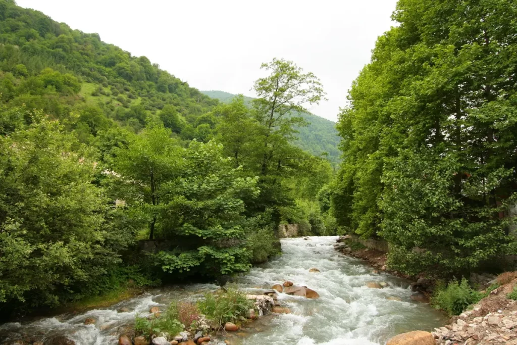 جاهای دیدنی کلاردشت در تابستان