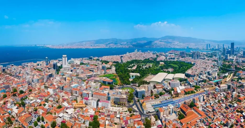 ازمیر یا استانبول
