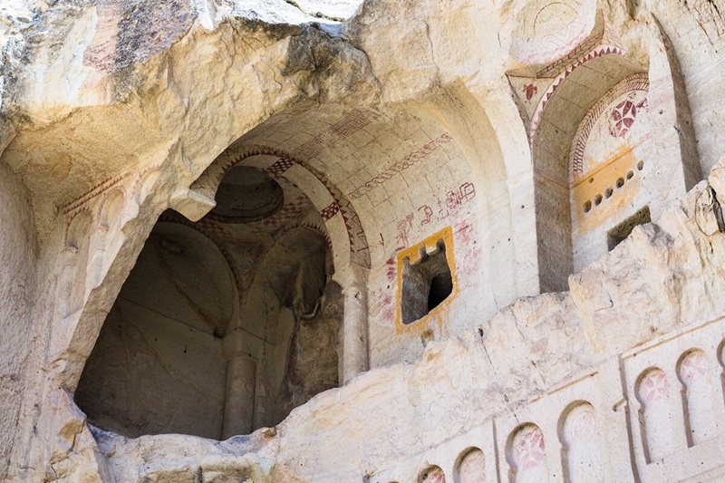 زندگی قدیم در دل سنگ