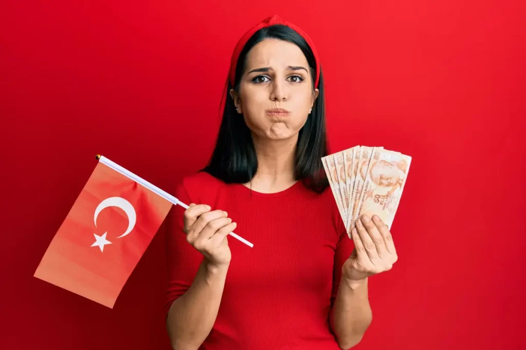 در سفر به ترکیه لیر بخریم یا دلار