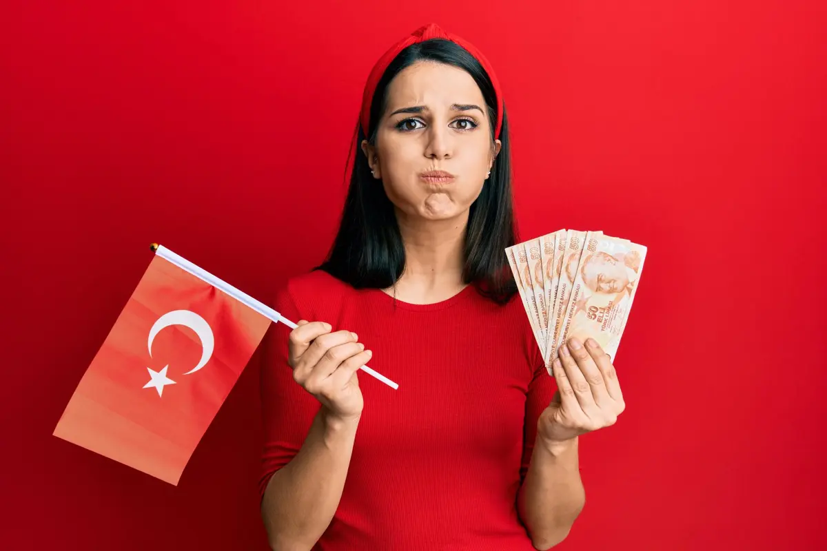 در سفر به ترکیه لیر بخریم یا دلار