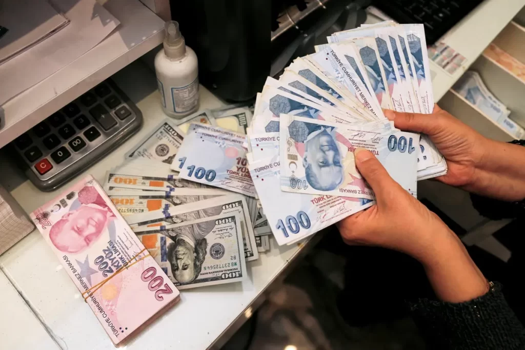 در سفر به ترکیه چقدر پول نقد ببریم؟