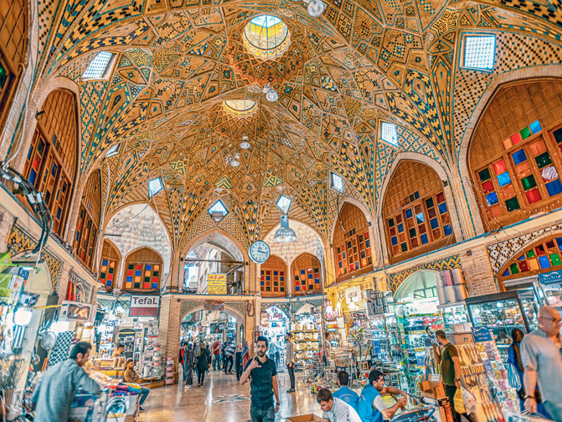 نمایی از بازار قدیمی دهدشت