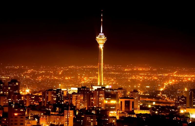 تراکم جمعیتی و مرکزیت اقتصادی تهران