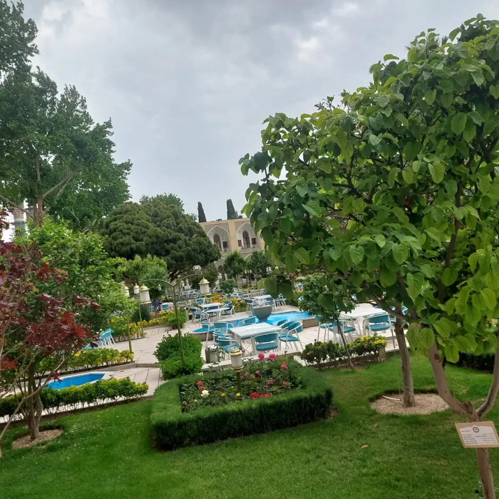 رزرو رستوران هتل عباسی اصفهان