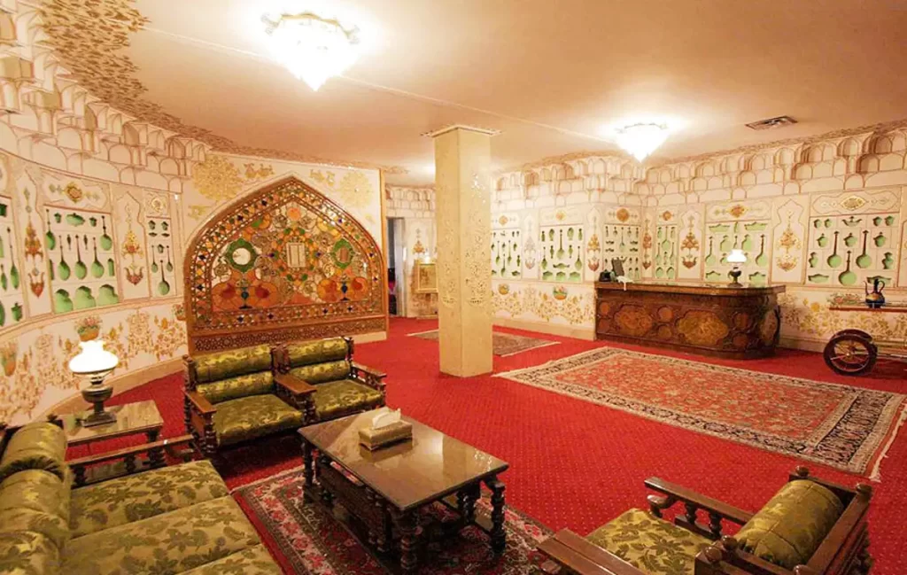 سالن صبحانه هتل عباسی