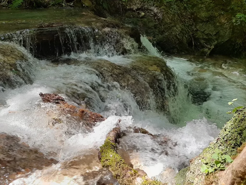 آبشار دیلیجان ارمنستان