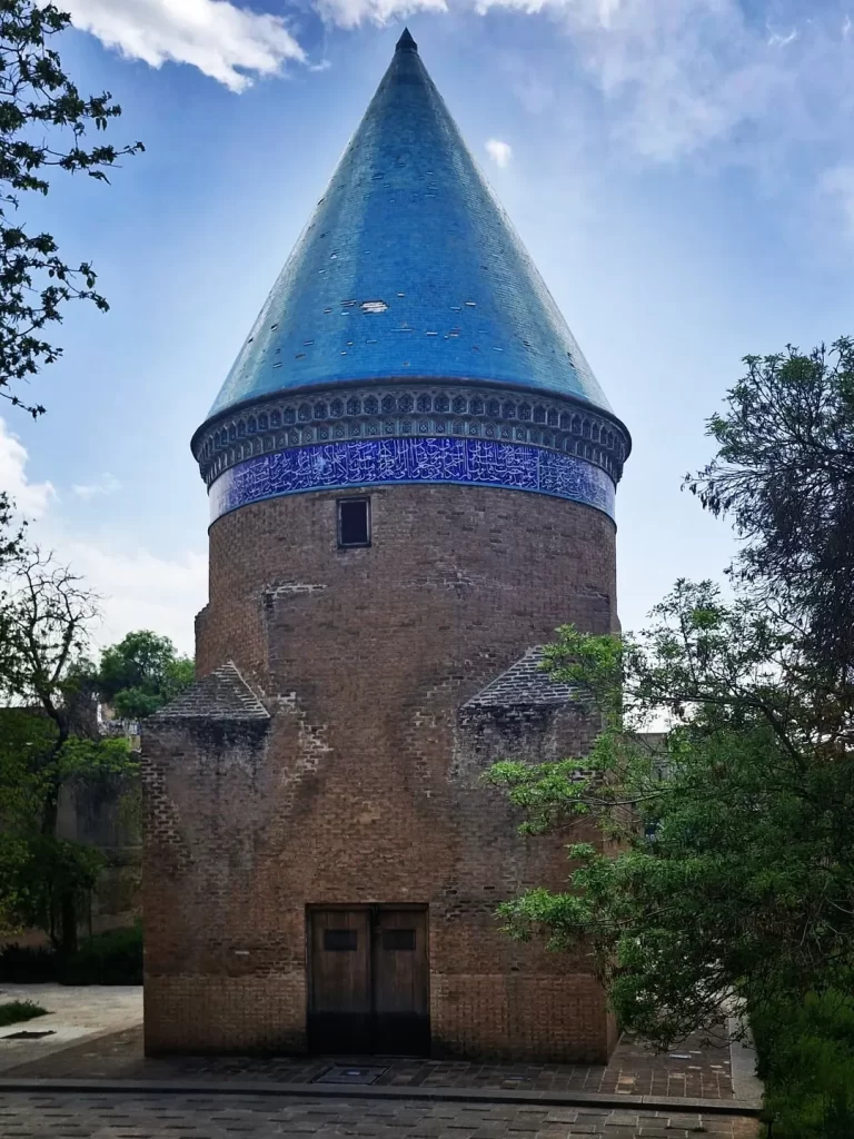 آرامگاه حمدالله مستوفی