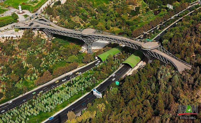 پل طبیعت در تهران