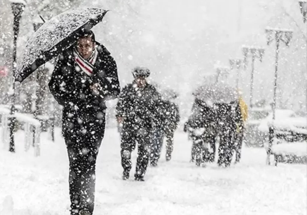دلیل بارش کم باران و برف در ایران