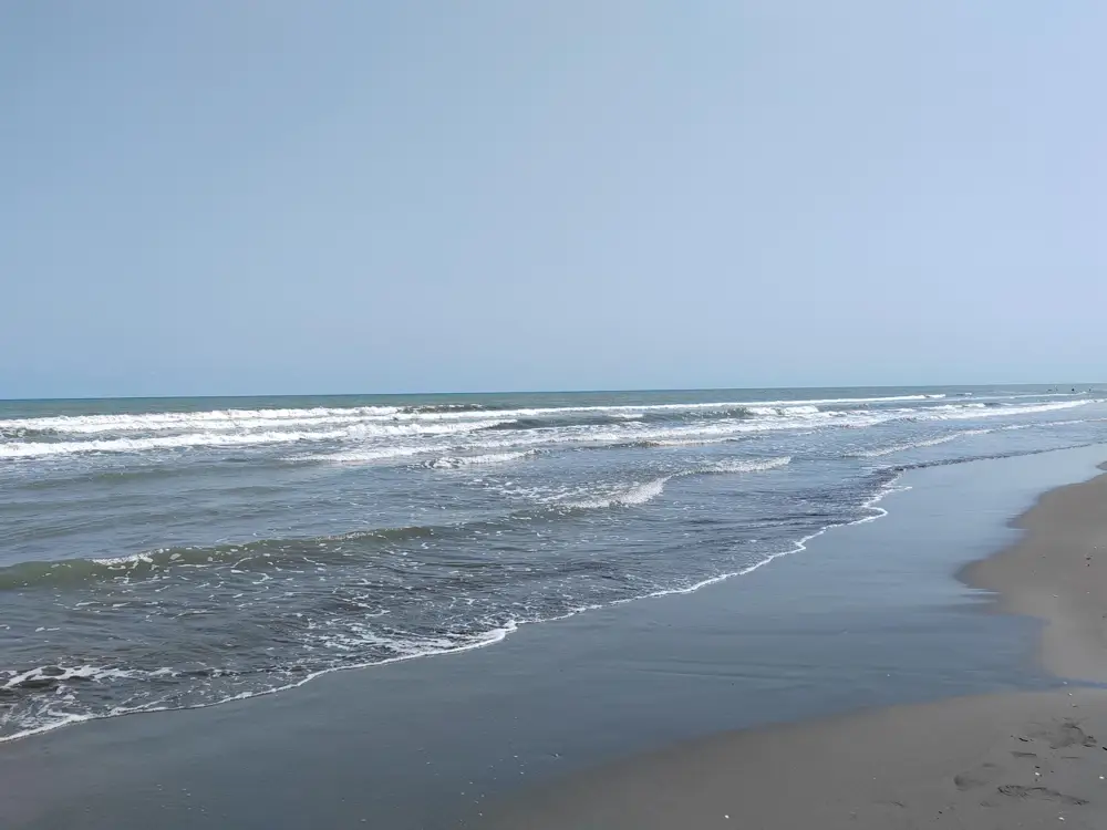 ساحل نمکآبرود در پاییز