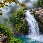 زیباترین آبشار تالش کجاست؟ ویسادار، آبشار پرشکوهی که میان جنگل‌های مه‌آلود پنهان شده